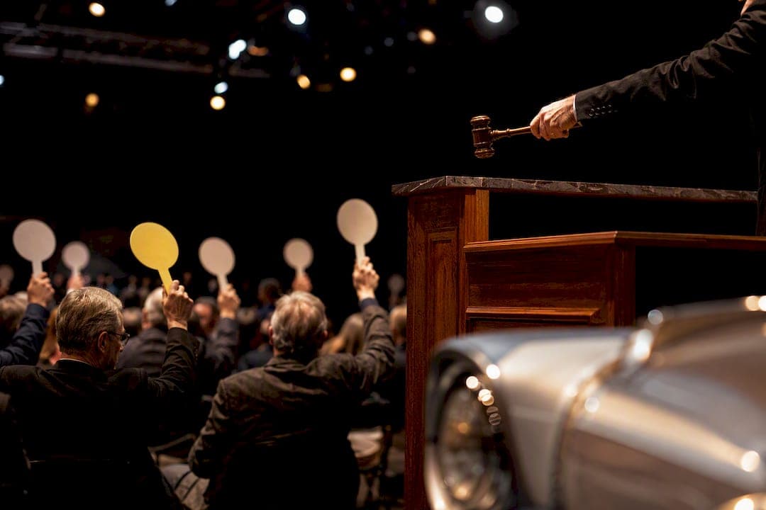 Beat the Gavel: 5 Step Classic Car Auction Bidding Plan for Collectors